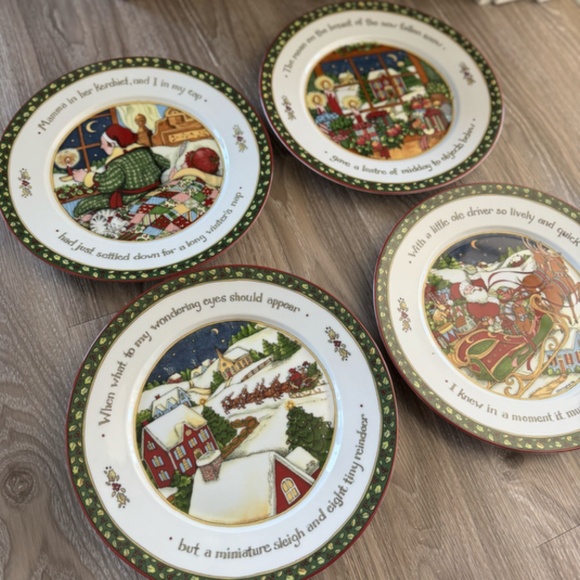A Christmas Story Portmeirion Dinner plates - 4pc - Picture 2 of 7